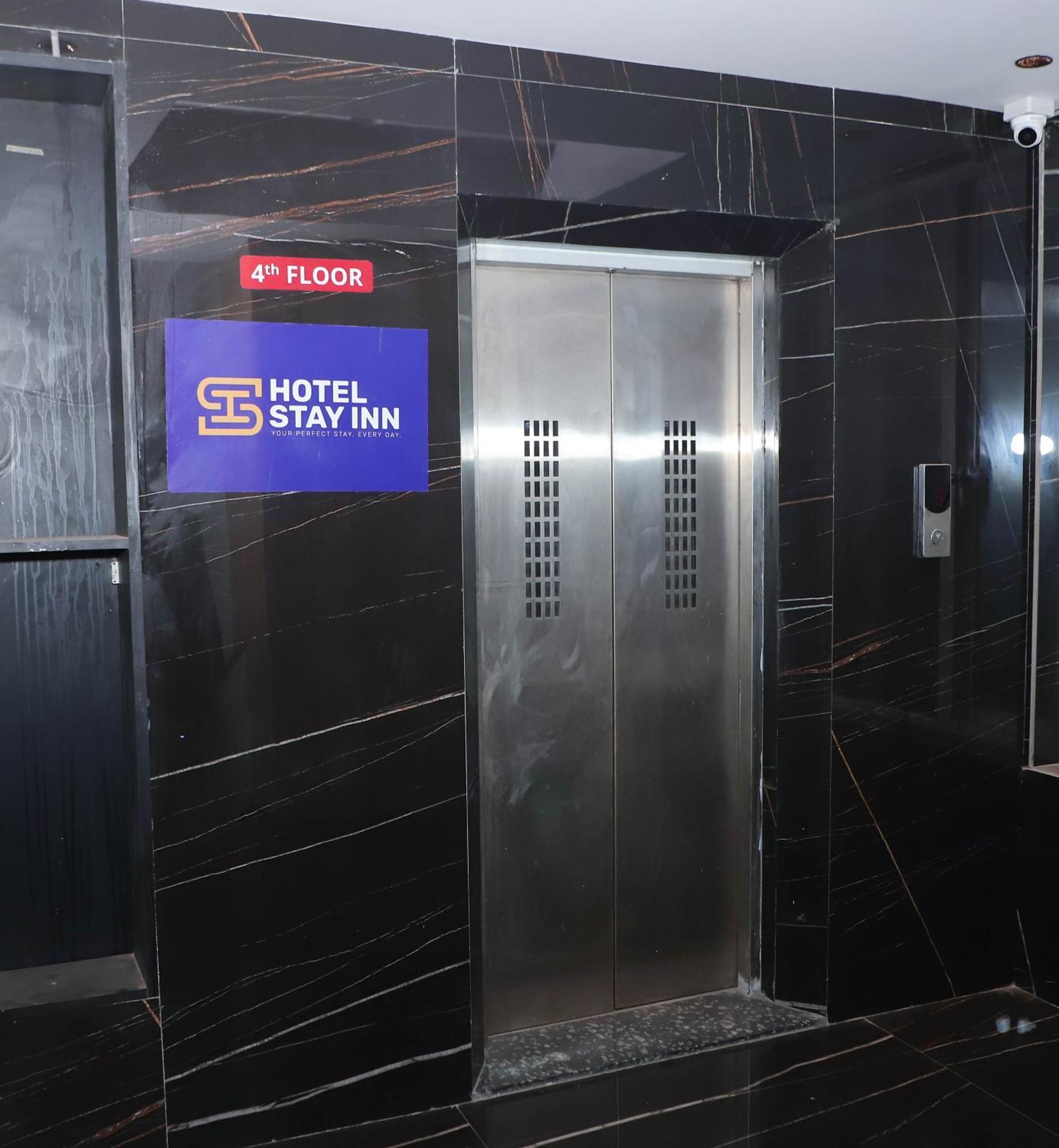 Hotel Arc Palace Bhiwandi Exterior photo